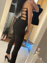 Azerbaycanlı Escort Model: Unutulmaz ve Farklı Bir Deneyim