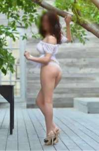 Eşsiz ve Muhteşem Slav Eskort Hakkında
