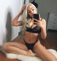 Harika Slav Escort Bayan Elina ile Eşsiz Anları Deneyimle