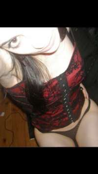 Merkez Escort Özlem: Deli Dolu Bir Macera Sizi Bekliyor