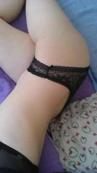 Zarif ve Çekici Merkez Eskort Kızla Kesintisiz Zevkler